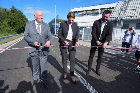 Mirna - Odprtje obvoznice 25092025, prerez traku - foto Pep (1)